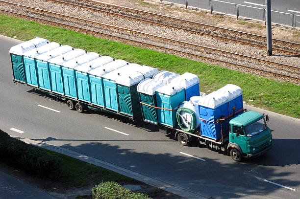 Porta potty delivery and setup in St Paul, NE